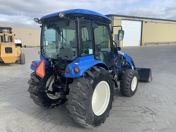 Image of New Holland Boomer 55 equipment image 2