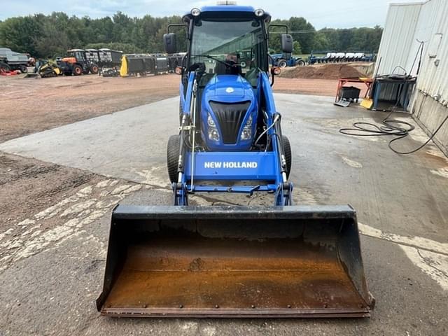 Image of New Holland Boomer 40 equipment image 1