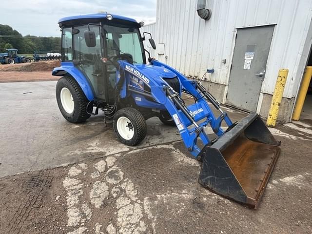 Image of New Holland Boomer 40 equipment image 2