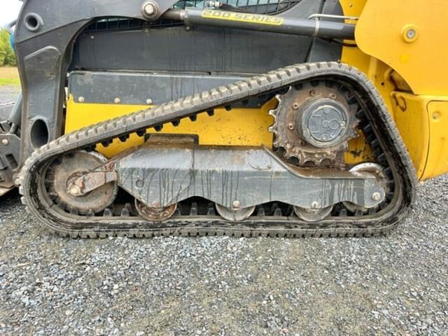 Image of New Holland C227 equipment image 3