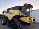 2017 New Holland CR8.90 Image