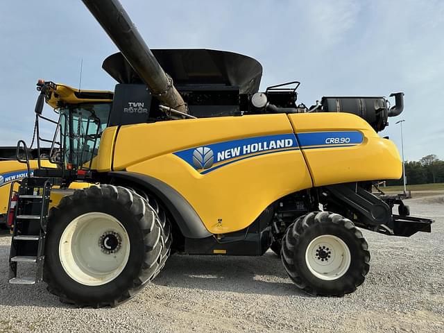 Image of New Holland CR8.90 equipment image 3