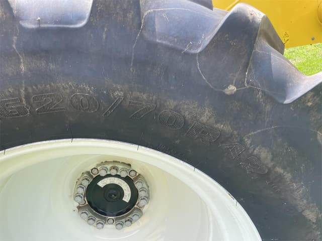 Image of New Holland CR8.90 equipment image 4