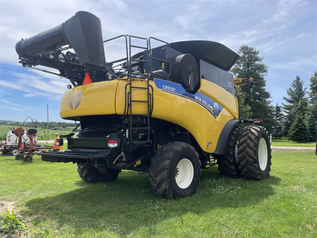 Image of New Holland CR8.90 equipment image 1