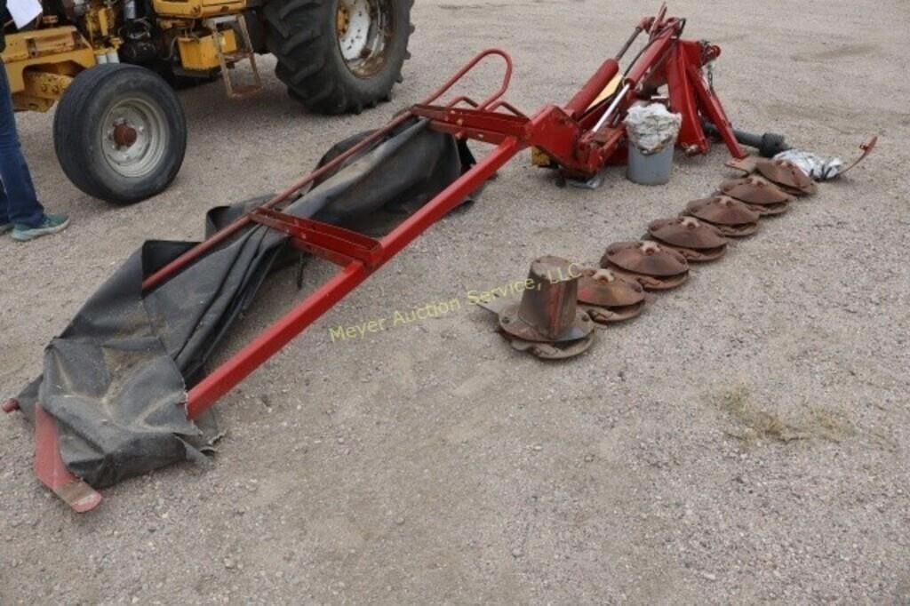 2017 New Holland H6750 Equipment Image0