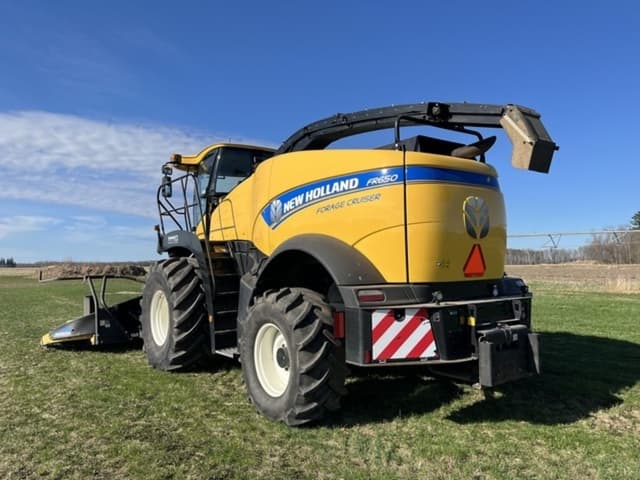 Image of New Holland FR650 equipment image 4