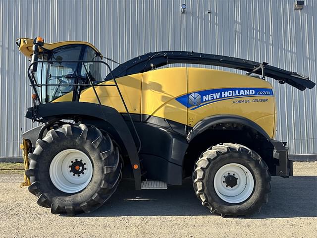 Image of New Holland FR780 equipment image 1