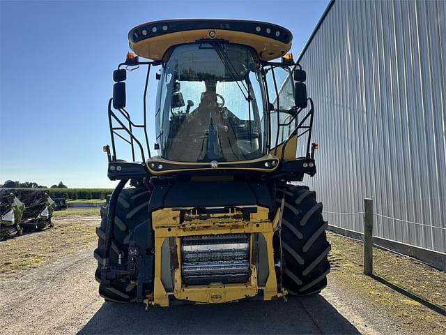 Image of New Holland FR780 equipment image 3