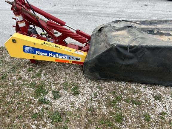 Image of New Holland H6750 equipment image 1