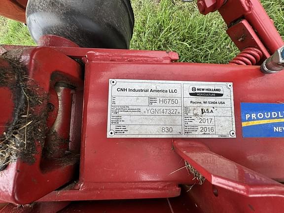 Image of New Holland H6750 equipment image 4