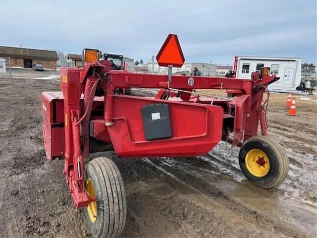 Image of New Holland H7220 equipment image 1