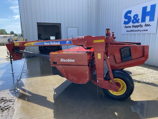 Image of New Holland H7230 equipment image 2