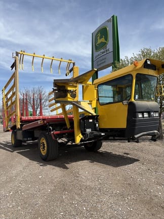 2017 New Holland H9870 Equipment Image0