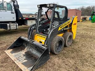 Main image New Holland L216