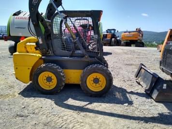 Main image New Holland L218