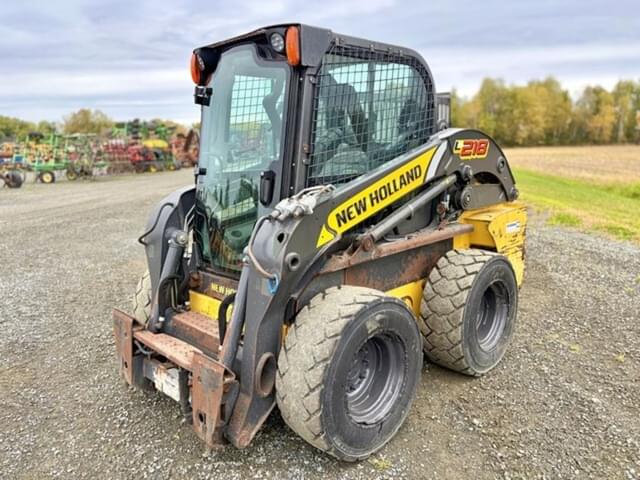 Image of New Holland L218 equipment image 1