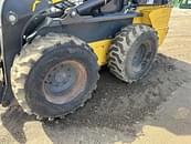 Thumbnail image New Holland L220 10