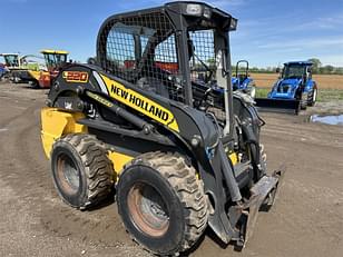 Main image New Holland L220 1