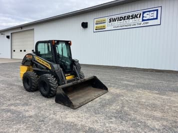 Main image New Holland L220