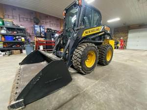 2017 New Holland L220 Image