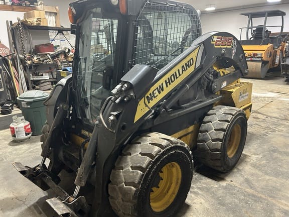2017 New Holland L228 Equipment Image0