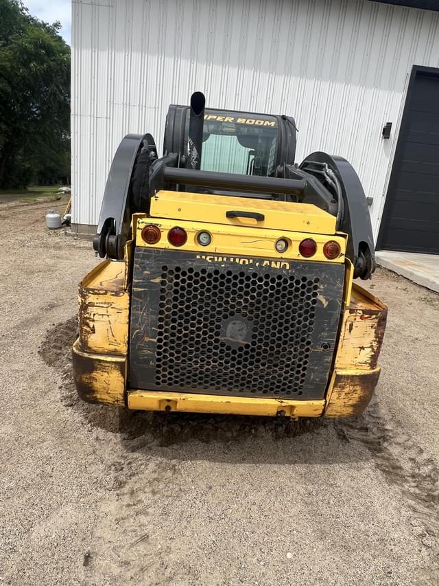 Image of New Holland L228 equipment image 2