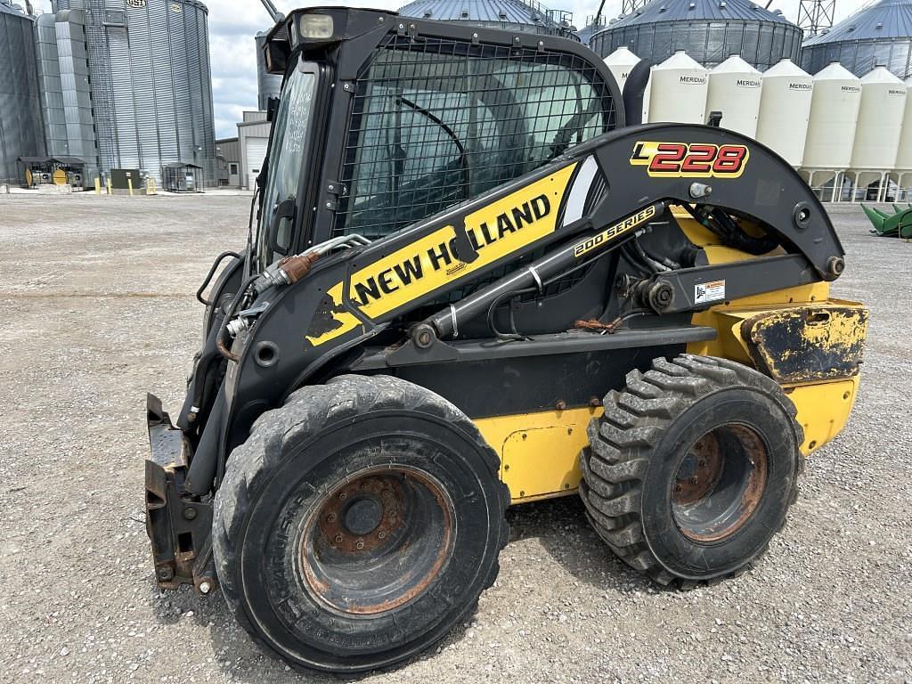 Image of New Holland L228 Primary image