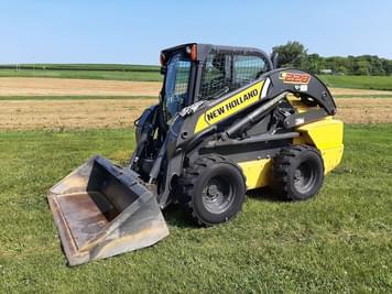 Main image New Holland L228
