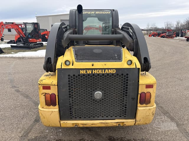 Image of New Holland L228 equipment image 4