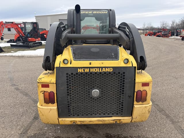 Image of New Holland L228 equipment image 4