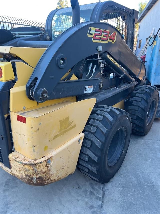 Image of New Holland L234 equipment image 4