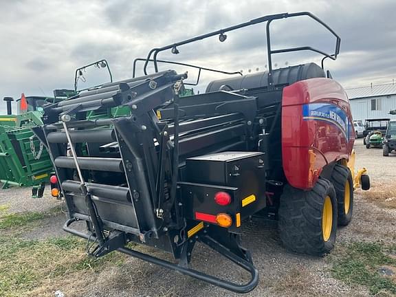 Image of New Holland Big Baler 340 equipment image 2