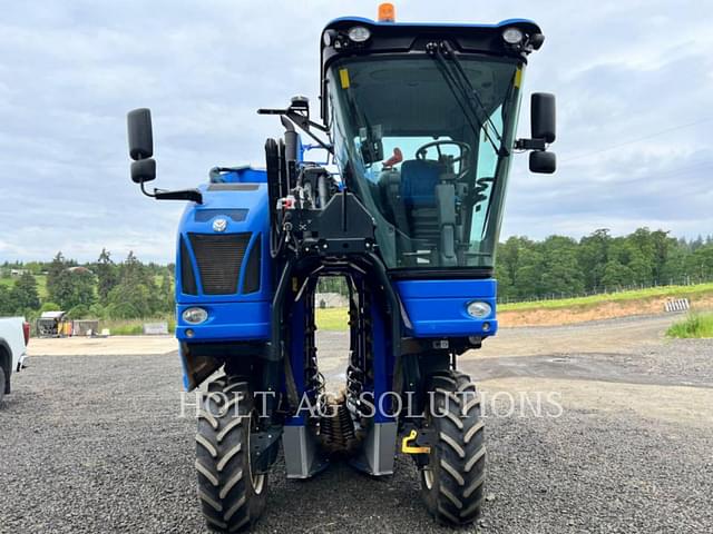 Image of New Holland 9040M equipment image 4