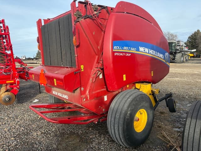 Image of New Holland RB560 equipment image 3