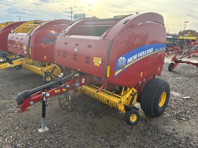 Image of New Holland RB560 equipment image 1