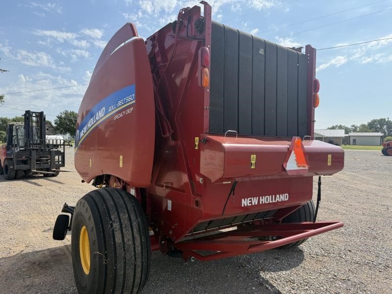Image of New Holland RB560 Specialty Crop Image 1