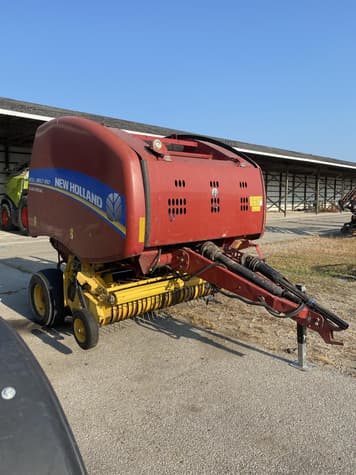 Main image New Holland RB450