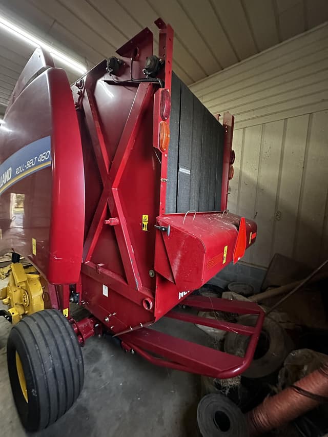 Image of New Holland RB460 equipment image 2