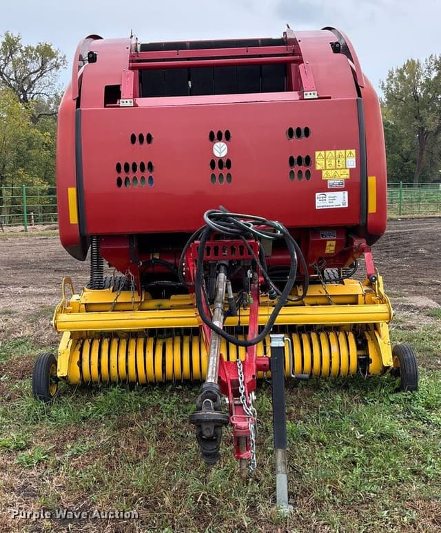 Image of New Holland RB460 equipment image 1
