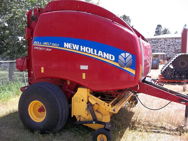 Image of New Holland RB560 equipment image 3