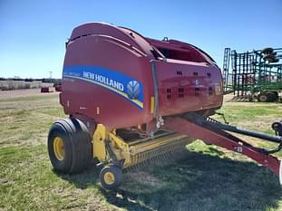 2017 New Holland RB560 Specialty Crop Equipment Image0