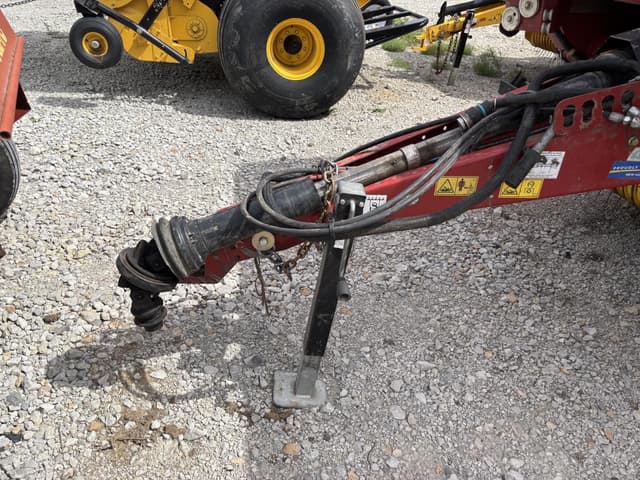 Image of New Holland RB560 equipment image 1