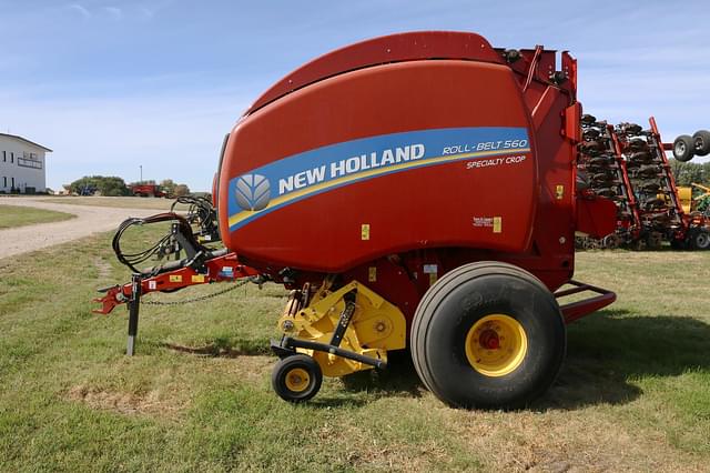 Image of New Holland RB550 equipment image 4