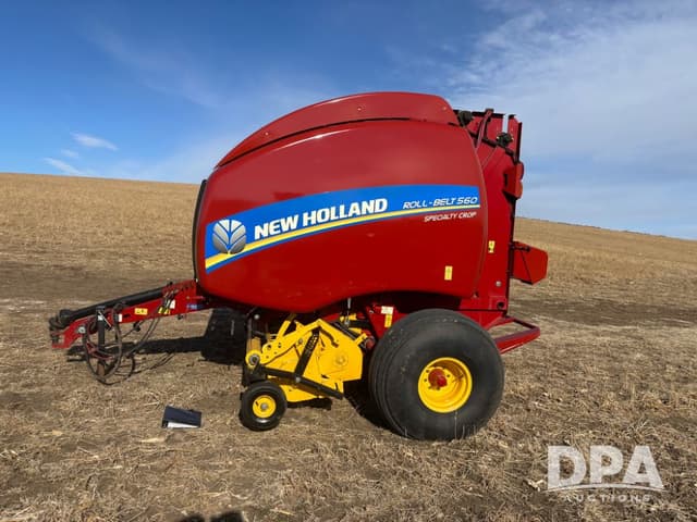 Image of New Holland RB560 equipment image 2