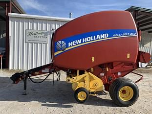 2017 New Holland RB450 Equipment Image0