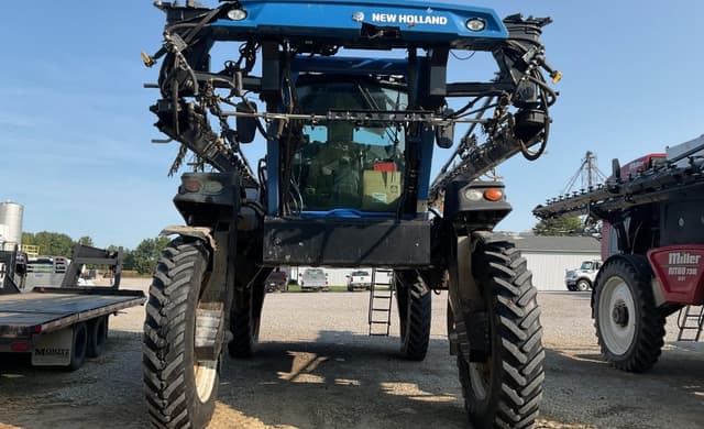Image of New Holland SP.300F equipment image 4
