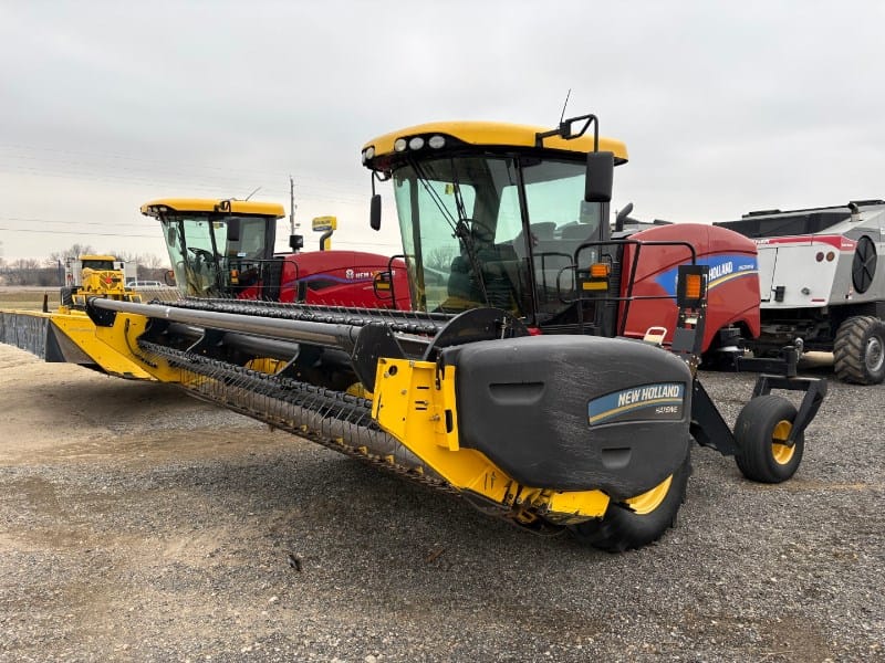 2017 New Holland Speedrower 160 Equipment Image0