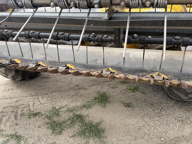 Image of New Holland Speedrower 160 equipment image 3