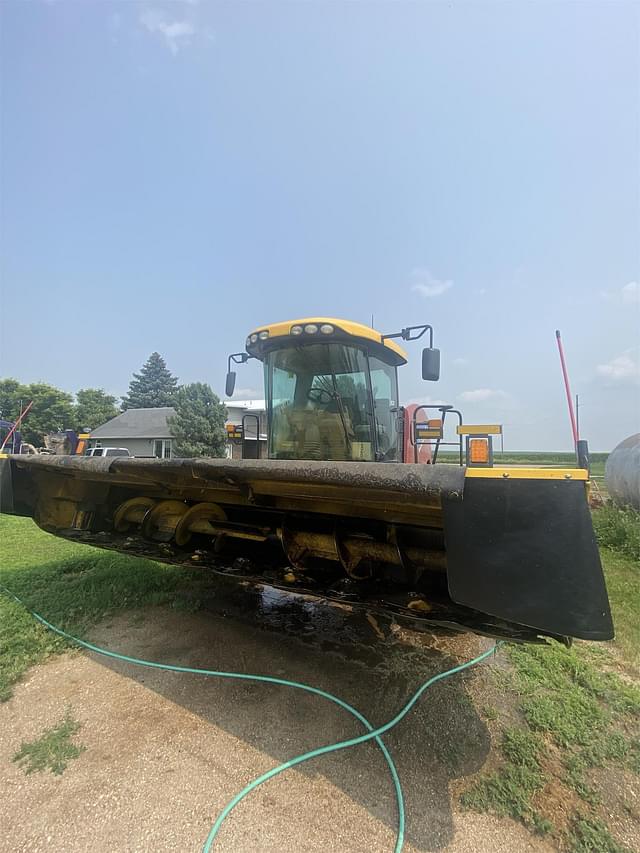 Image of New Holland Speedrower 220 equipment image 4