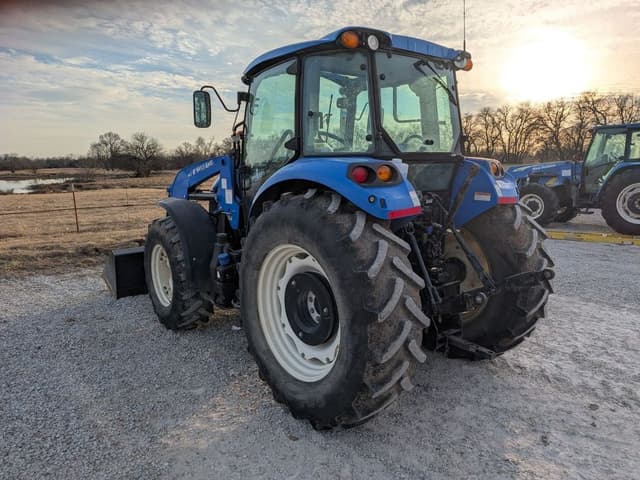 Image of New Holland T4.110 equipment image 4